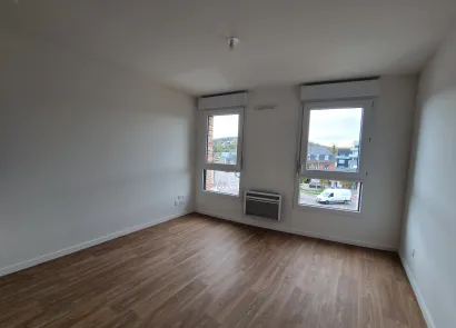 Location 76150 maromme 25193