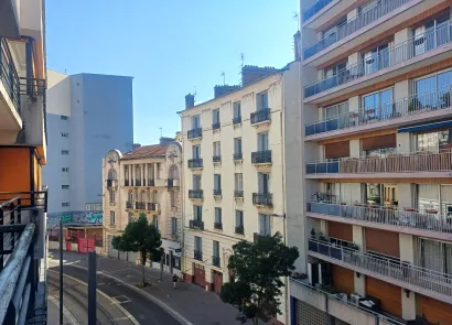 Location 42100 st-etienne 303