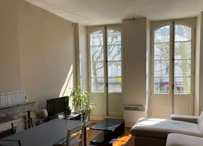 Location 17100 saintes 22517