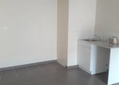 Location 17100 saintes 22662