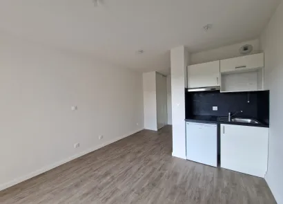 Location 76150 maromme 25157